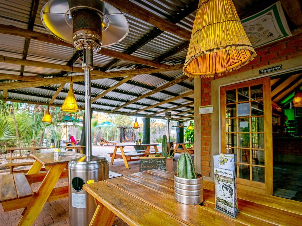 Urban Camp Hotel Windhoek Ngoại thất bức ảnh