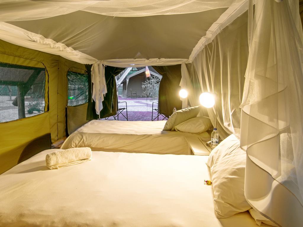Urban Camp Hotel Windhoek Ngoại thất bức ảnh